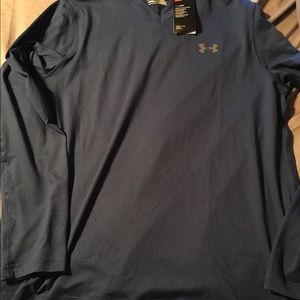 Under Armor Long Sleeve V neck T-shirt